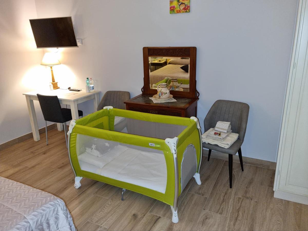 Il Casale Nel Parco Guesthouse Рим Экстерьер фото