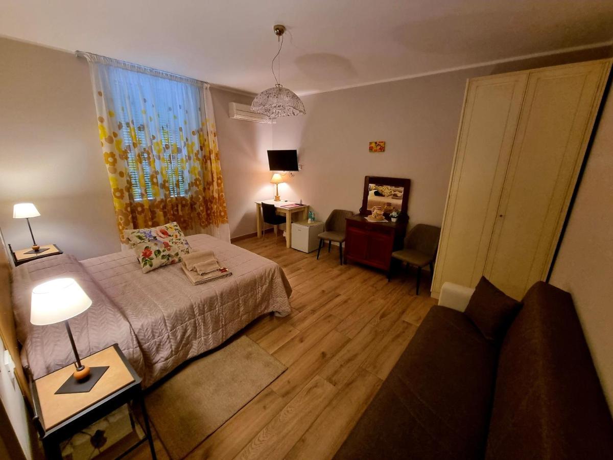 Il Casale Nel Parco Guesthouse Рим Экстерьер фото