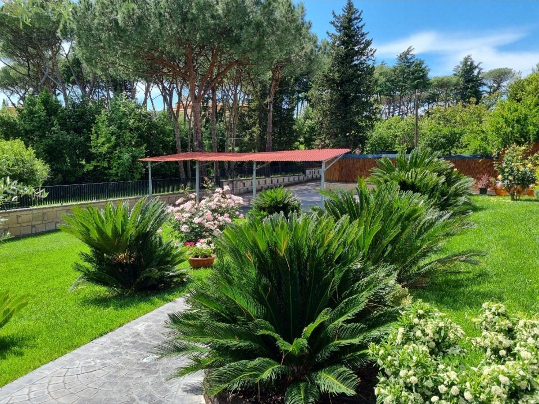Il Casale Nel Parco Guesthouse Рим Экстерьер фото